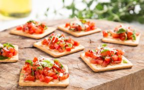 Bruschetta de biscoito Cream Cracker