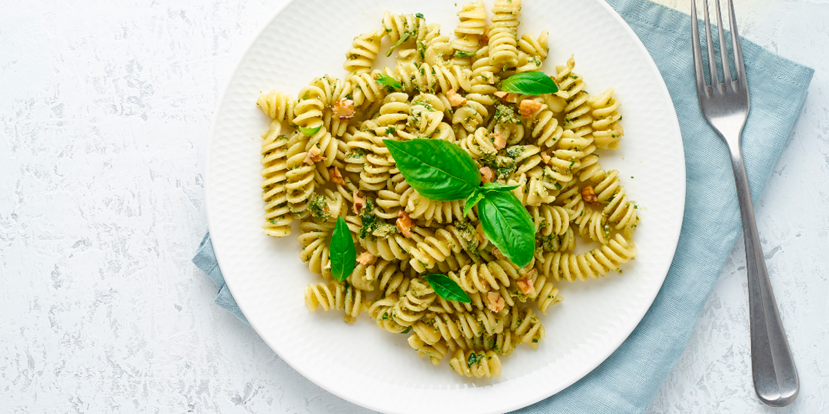 Fusilli com molho de sete ervas (massa especial)