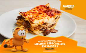 Lasanha ao molho funghi (massa testada pelo gato especialista)